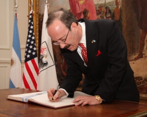 Ndahet nga Jeta Eliot Engel, Zëri i Fuqishëm Amerikan për Çështjen e Kosovës Eliot Engel